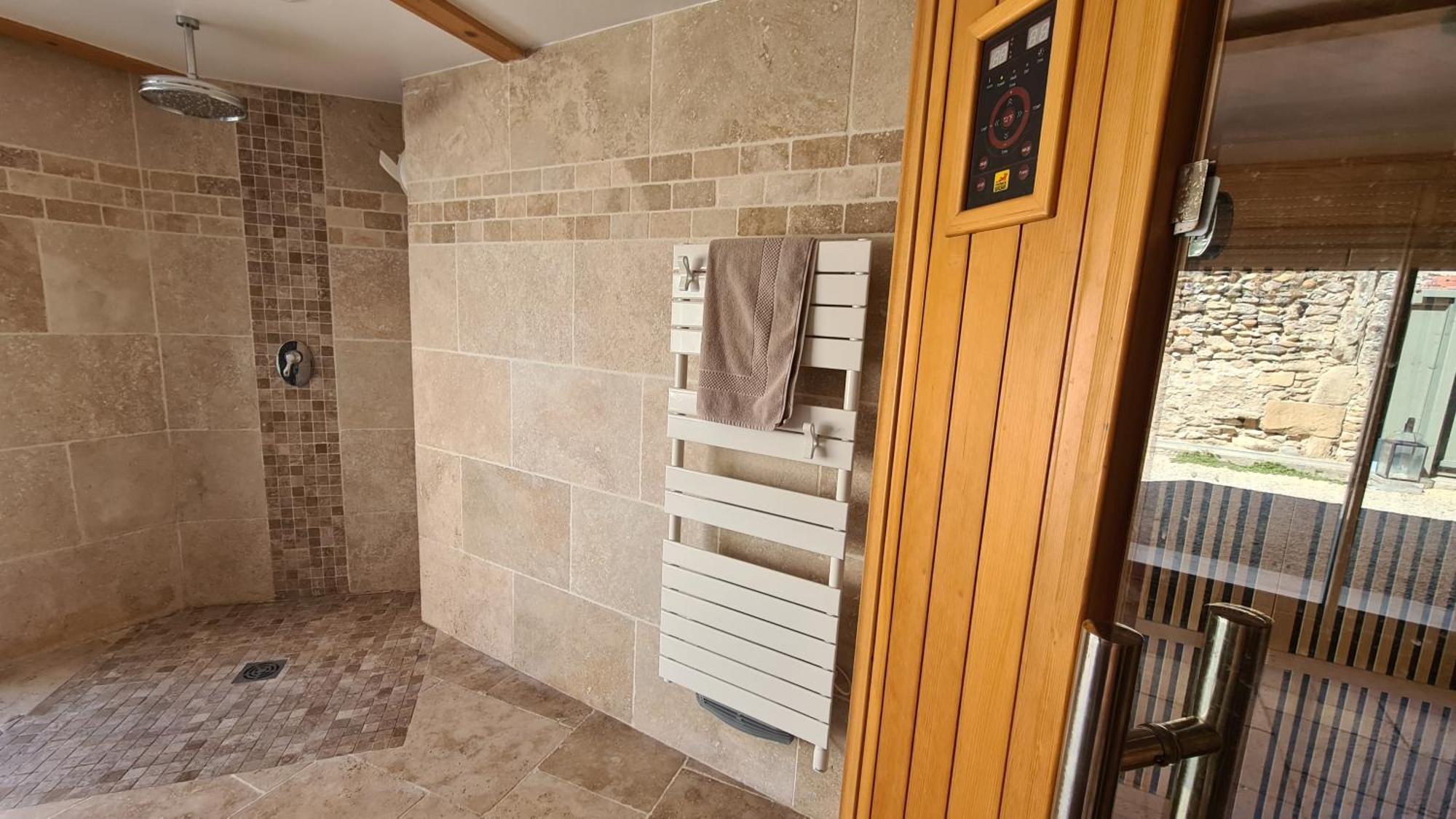 Gite Le Caprice Spa & Sauna Génissieux Esterno foto